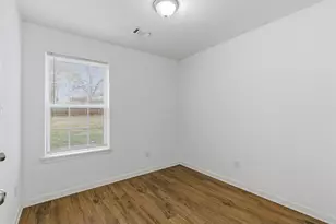 227 W Murray St, Denison, TX 75020 - Photo 24