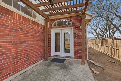 9436 Ponderosa Trail, Irving, TX 75063 - Photo 30