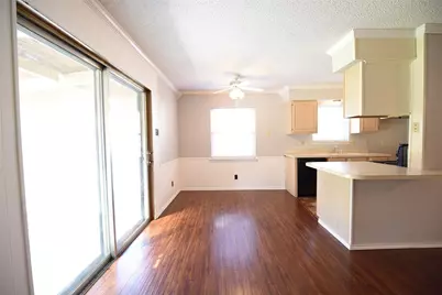 8945 Flicker Lane, Dallas, TX 75238 - Photo 4