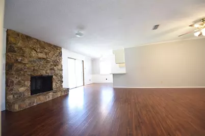 8945 Flicker Lane, Dallas, TX 75238 - Photo 2