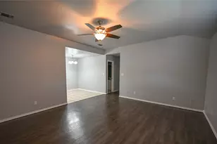 604 N Sewell Dr, Decatur, TX 76234 - Photo 4
