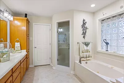 504 Buena Vista Court, Granbury, TX 76049 - Photo 22