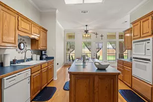 504 Buena Vista Ct, Granbury, TX 76049 - Photo 16