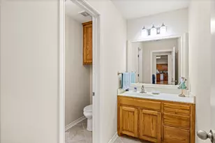 504 Buena Vista Ct, Granbury, TX 76049 - Photo 10