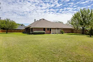 504 Buena Vista Ct, Granbury, TX 76049 - Photo 32