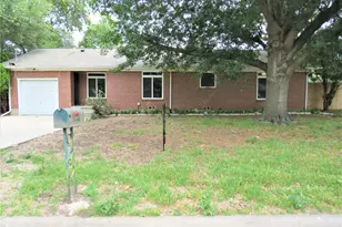 1026 Thomas St, Denton, TX 76201 - Photo 1