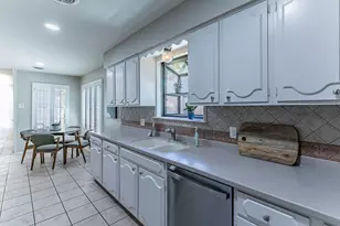 5400 Lake Jackson Dr, Waco, TX 76710 - Photo 14