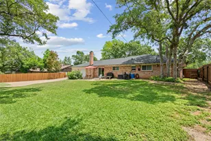 7844 Fairway Rd, Woodway, TX 76712 - Photo 36
