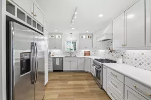 2700 Oak Trail Ct, Dalworthington Gardens, TX 76016 - Photo 10