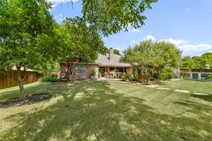 2700 Oak Trail Ct, Dalworthington Gardens, TX 76016 - Photo 34