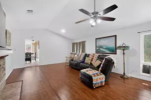 9404 Pinehaven Dr, Dallas, TX 75227 - Photo 10
