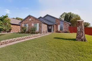 9404 Pinehaven Dr, Dallas, TX 75227 - Photo 2