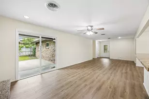 740 Joanna Dr, Hurst, TX 76053 - Photo 8