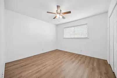 740 Joanna Drive, Hurst, TX 76053 - Photo 10