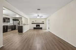 740 Joanna Dr, Hurst, TX 76053 - Photo 2