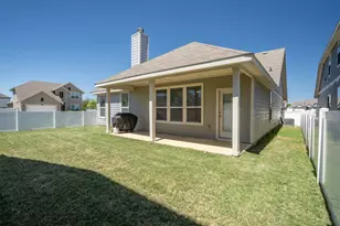 9024 Fair Oaks Dr, Providence Village, TX 76227 - Photo 16