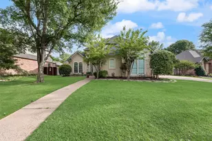 307 Skyline Dr, Trophy Club, TX 76262 - Photo 2