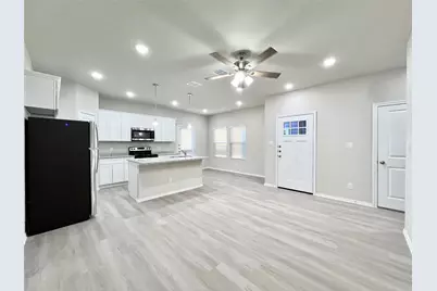 3501 E Renfro Street #120, Burleson, TX 76028 - Photo 10