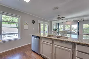 261 Harbor Dr, Gun Barrel City, TX 75156 - Photo 12
