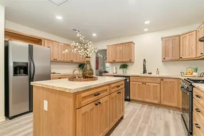 6212 Westover Drive, Granbury, TX 76049 - Photo 10