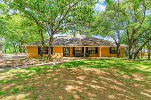 6212 Westover Dr, Granbury, TX 76049 - Photo 4