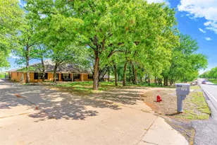 6212 Westover Dr, Granbury, TX 76049 - Photo 6