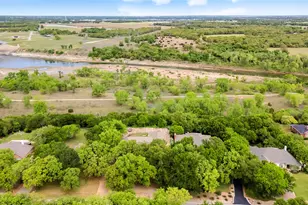6212 Westover Dr, Granbury, TX 76049 - Photo 32