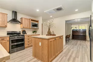 6212 Westover Dr, Granbury, TX 76049 - Photo 10