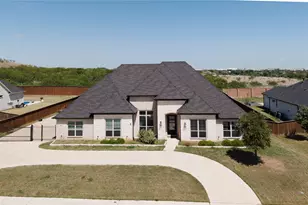 204 Townsend Dr, Haslet, TX 76052 - Photo 2