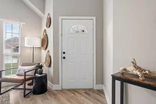 8601 Joshua Ct, North Richland Hills, TX 76182 - Photo 6