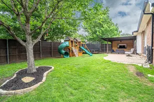 8601 Joshua Ct, North Richland Hills, TX 76182 - Photo 34