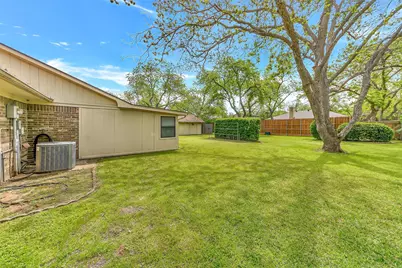 810 Hilltop Drive, Weatherford, TX 76086 - Photo 12