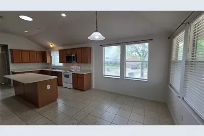 5901 Secco Court, Fort Worth, TX 76179 - Photo 10