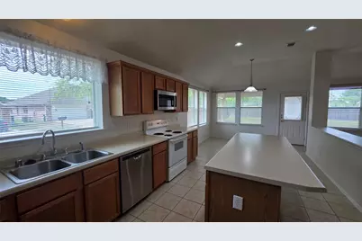 5901 Secco Court, Fort Worth, TX 76179 - Photo 8