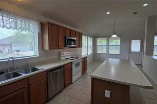 5901 Secco Ct, Fort Worth, TX 76179 - Photo 8