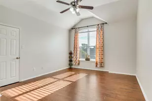 8113 Greenwood Dr, Plano, TX 75025 - Photo 16