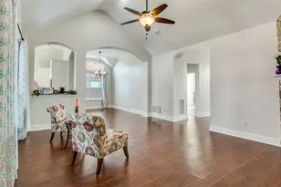 8113 Greenwood Dr, Plano, TX 75025 - Photo 6