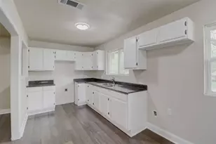 1245 Whispering Ct, Dallas, TX 75241 - Photo 8