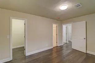 1245 Whispering Ct, Dallas, TX 75241 - Photo 14