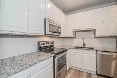 5021 Birchman Avenue #5015, Fort Worth, TX 76107 - Photo 4