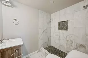 1913 San Antonio St, Grand Prairie, TX 75051 - Photo 22