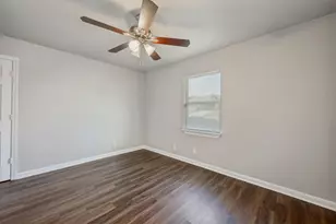 1913 San Antonio St, Grand Prairie, TX 75051 - Photo 18