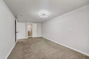 1913 San Antonio St, Grand Prairie, TX 75051 - Photo 20