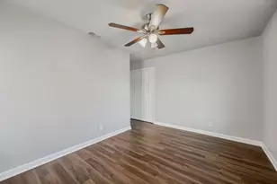 1913 San Antonio St, Grand Prairie, TX 75051 - Photo 24