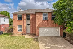540 Linacre Dr, Fort Worth, TX 76036 - Photo 2