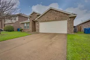 1779 Eagle River Trail, Lancaster, TX 75146 - Photo 2