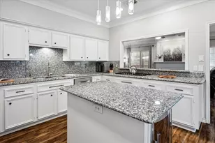 7624 Tallow Dr, Irving, TX 75063 - Photo 16