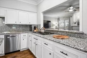 7624 Tallow Dr, Irving, TX 75063 - Photo 14