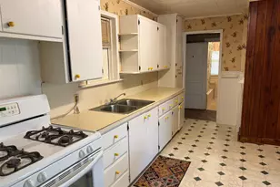 403 Ave E Ave, Valley Mills, TX 76689 - Photo 4