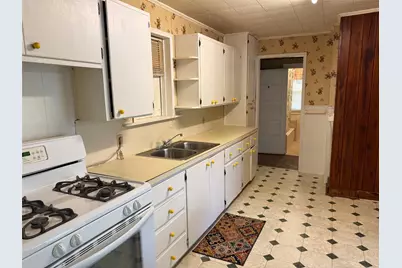 403 Avenue E Avenue, Valley Mills, TX 76689 - Photo 6